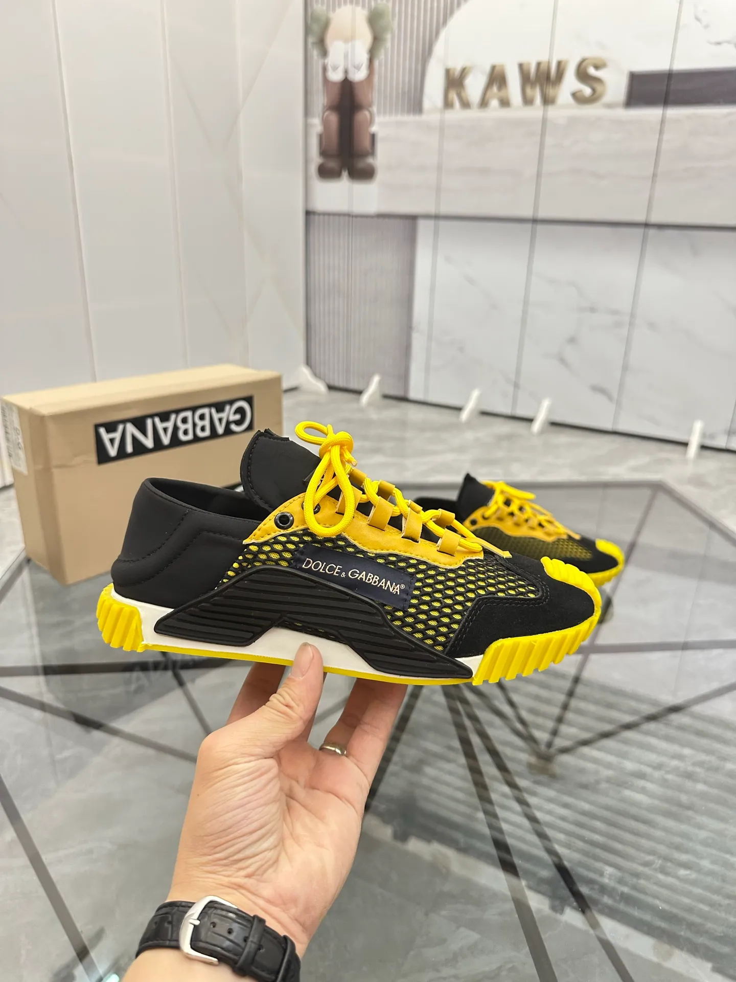 Men's shoes: 💰P440¥ Product trademark: DG "Dolce & Gabbana*" low-top sports shoes Regular size: 35-44 (can be customized to 45.46.) Couple style Product materials: Upper imported cowhide stitching original material, breathable lining, original outsole. Number: 803